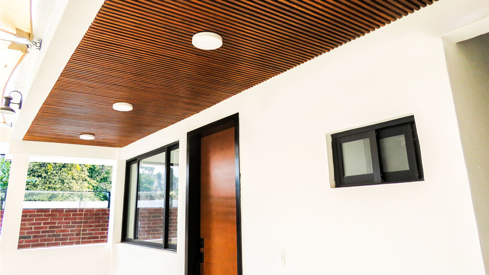 Remodelación de interiores en vivienda residencial